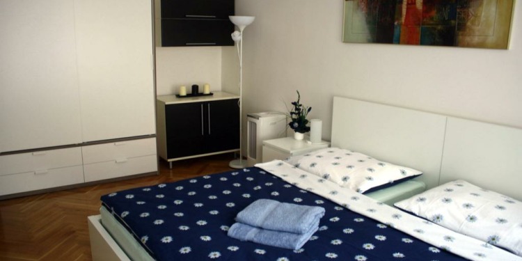 2-bedroom Praha Vinohrady with kitchen for 7 persons