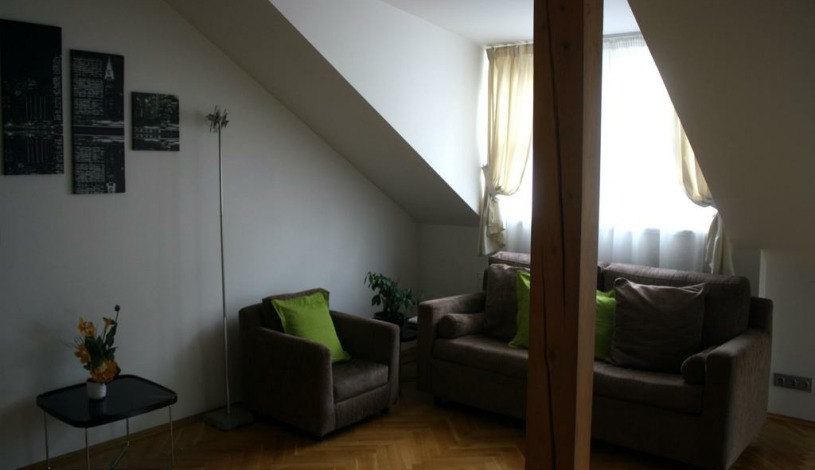 Apartment Prague Zahrebska Praha - Attic Apartment