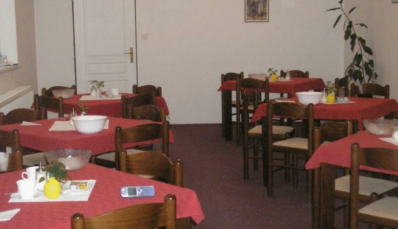 Aaron pension *** Praha