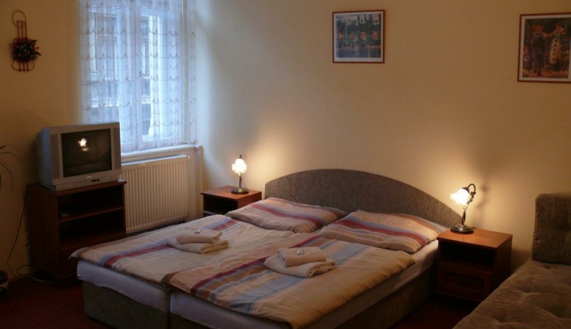 Aaron pension *** Praha