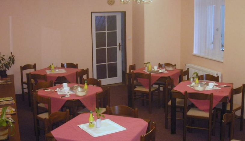 Aaron pension *** Praha