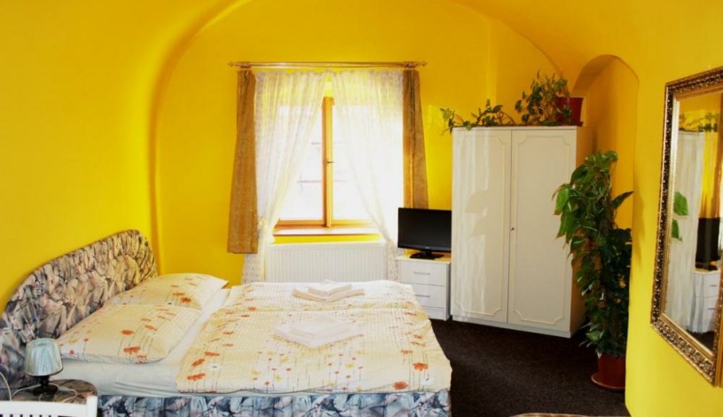 -------------- Český Krumlov - pokoj č. 2 (20m2)