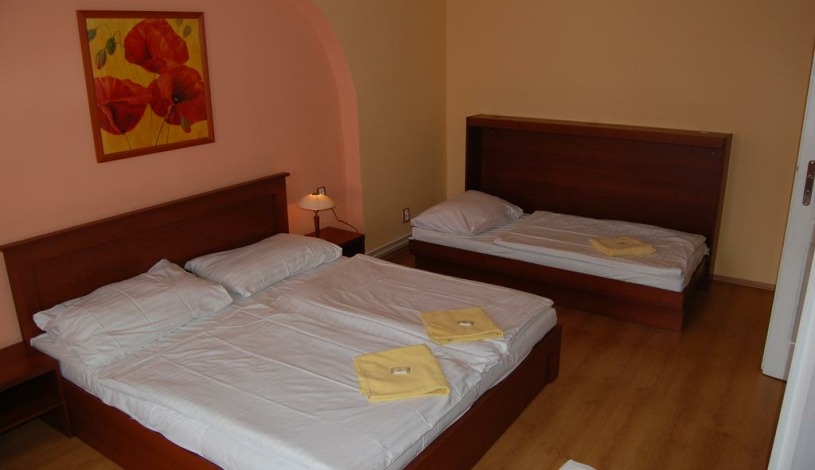 AKÁT Pension & Apartments Praha - Dreibettzimmer, Vierbettzimmer