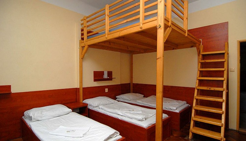 AKÁT Pension & Apartments Praha - ECONOMY Čtyřlůžkový pokoj se společnou koupelnou