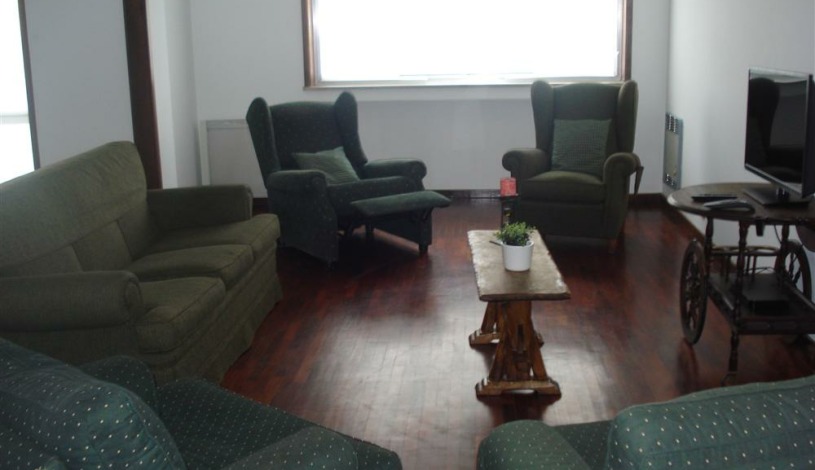 Apartment Alameda Eça de Queirós Porto - Apt 40428