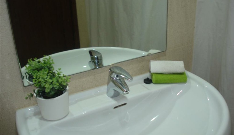 Apartment Alameda Eça de Queirós Porto - Apt 40428