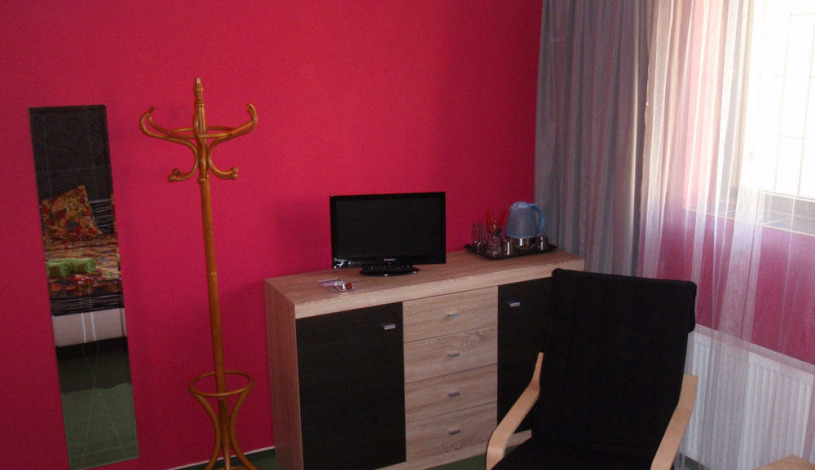 Oáza Resort I. Praha - Pokój 4-osobowy z własną łazienką