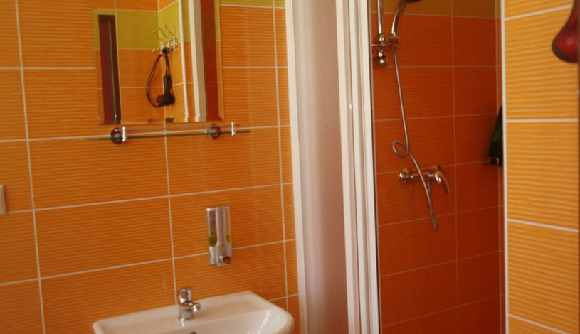 Oáza Resort I. Praha - Pokój 3-osobowy z własną łazienką