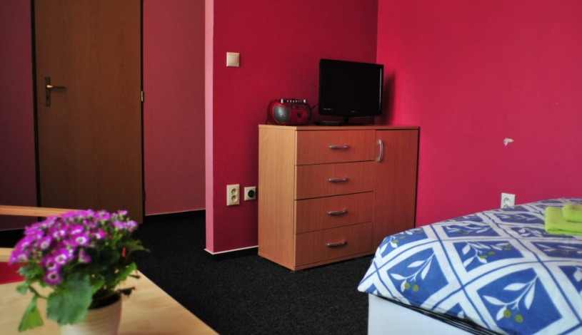 Oáza Resort I. Praha - Pokój 3-osobowy z własną łazienką
