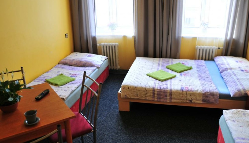 Oáza Resort I. Praha - Pokój 1-osobowy ze wspólną łazienką, Pokój 4-osobowy ze wspólną łazienką