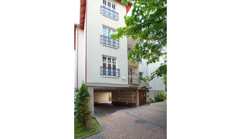 Apartment al. Niepodległości Sopot - Dubaj