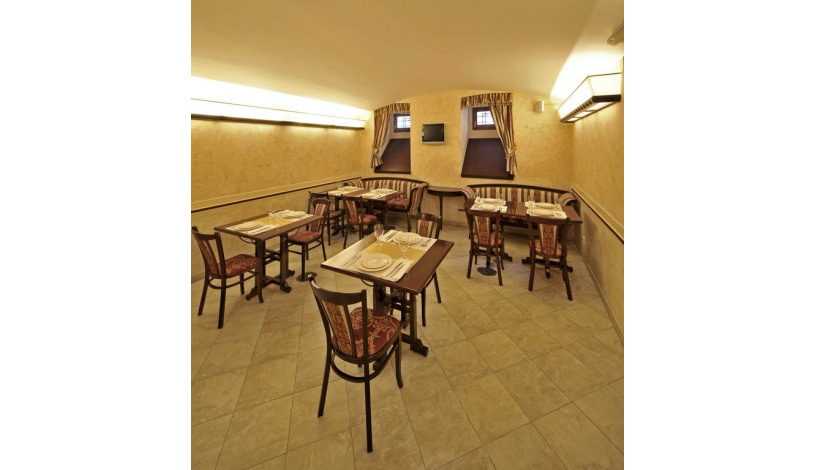 Alqush Downtown Hotel Praha