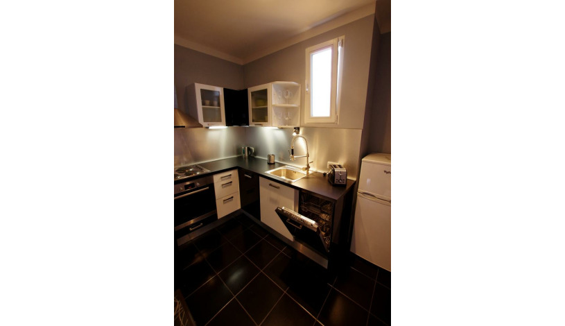 Apartment Kaiser, Národní třída 17 Praha - Apartman 6. patro se 3 ložnicemi a balkonem