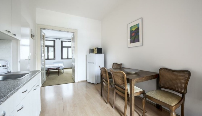 Apartments Praha 6, s.r.o.