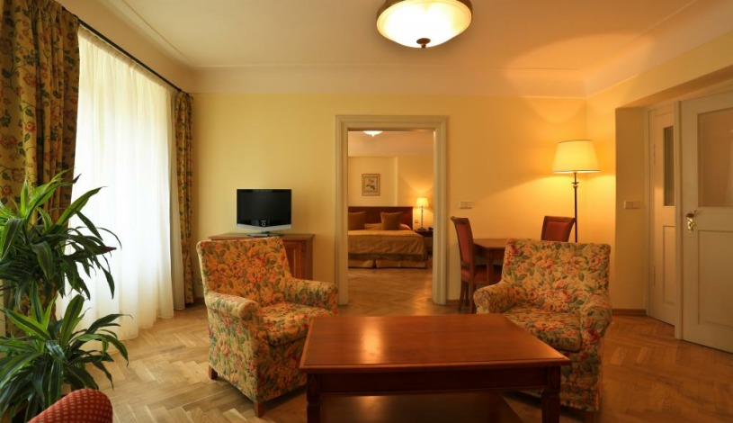 Appia Hotel Residences Praha - Mniejszy Apartament (Junior Suite)