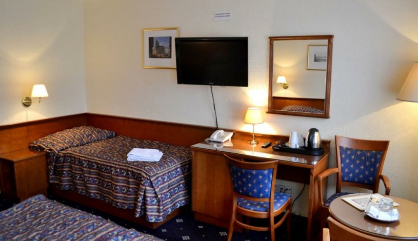 ARBES Praha - Pokój 3-osobowy