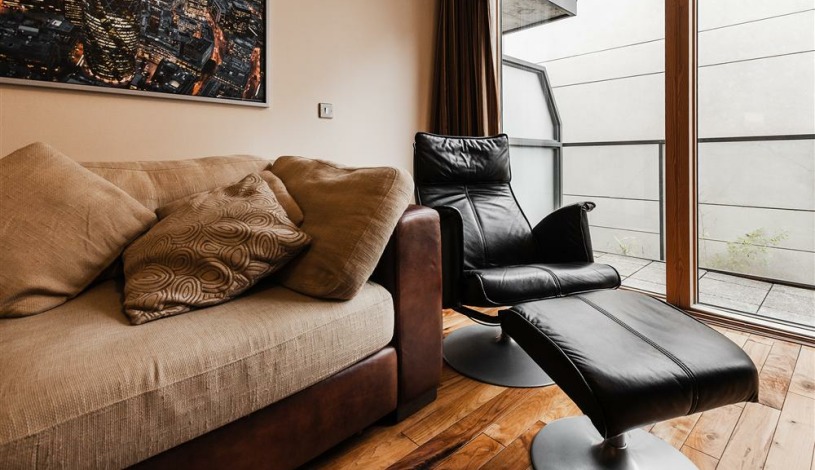 Apartment Asgard Rd Dublin - Apt 48226