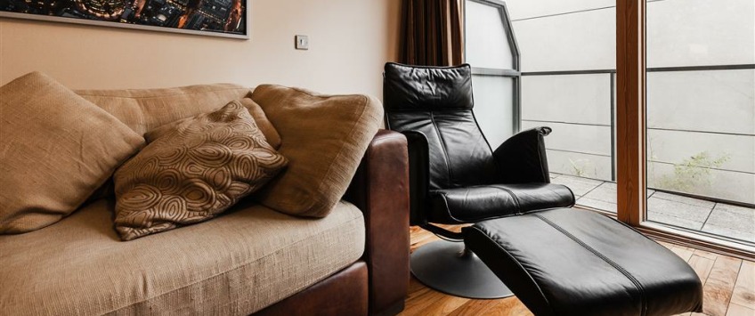 Apartment Asgard Rd Dublin - Apt 48226