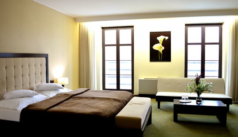 Hotel Astory Plzeň - Apartmá Junior, Dvoulůžkový pokoj Comfort - s vanou