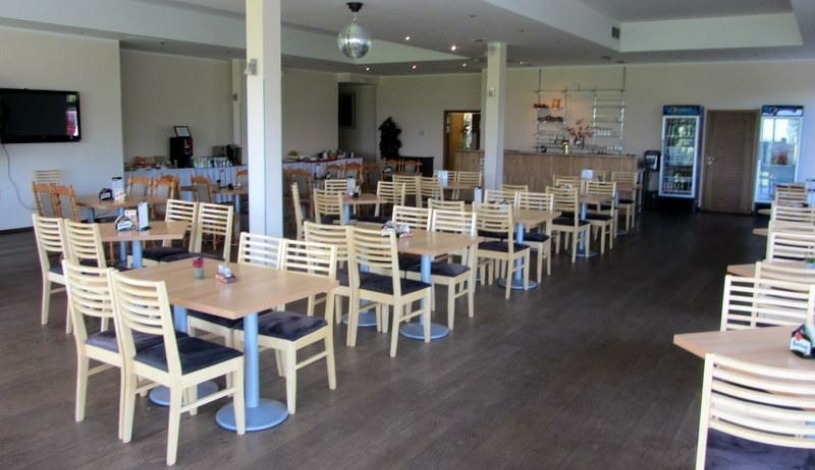 HOTEL AURA PRAHA design & garden wellness pool Praha