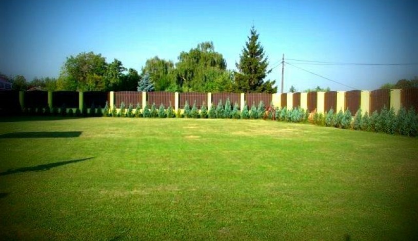 HOTEL AURA PRAHA design & garden wellness pool Praha