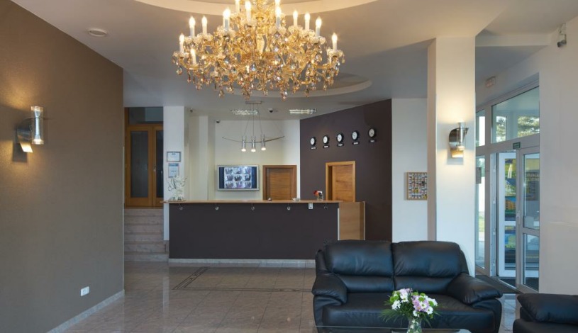 HOTEL AURA PRAHA design & garden wellness pool Praha