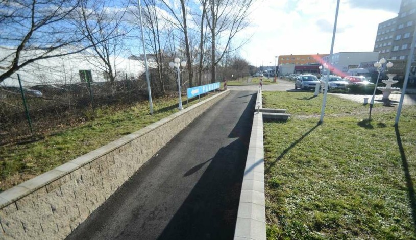 HOTEL AURA PRAHA design & garden wellness pool Praha