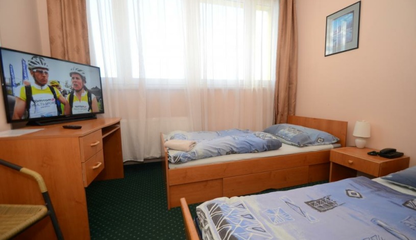 HOTEL AURA PRAHA design & garden wellness pool Praha - Pokój 3-osobowy