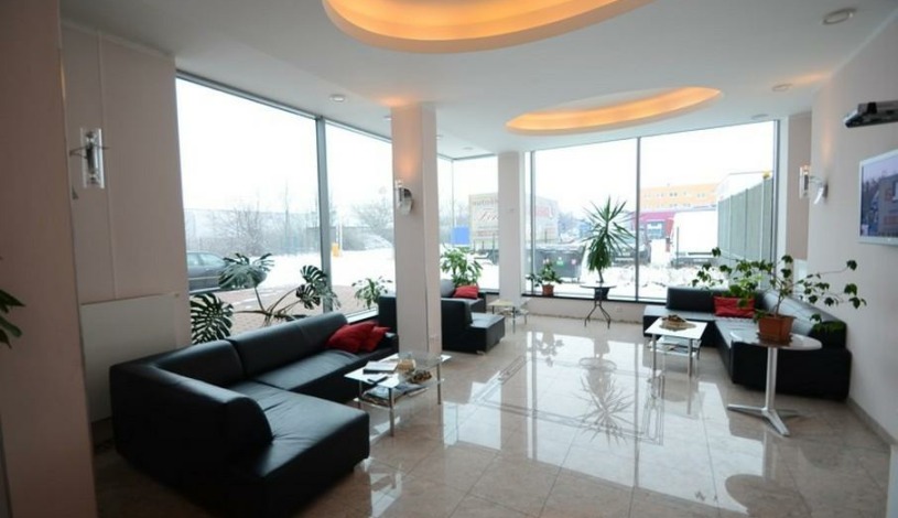 HOTEL AURA PRAHA design & garden wellness pool Praha