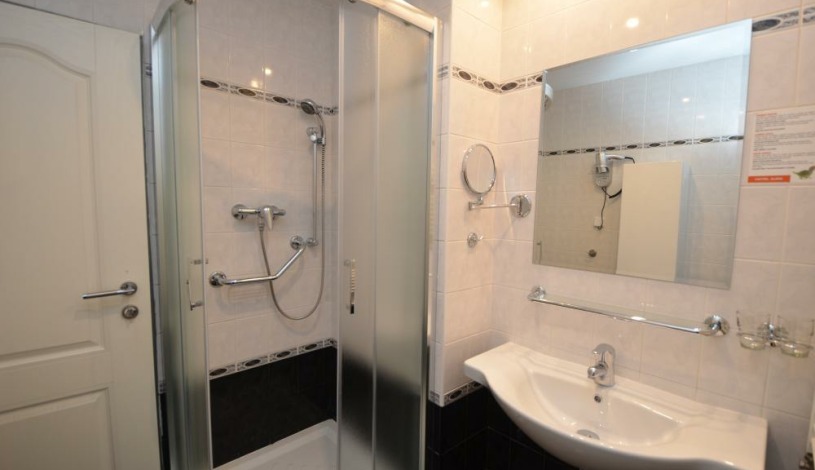 HOTEL AURA PRAHA design & garden wellness pool Praha - Pokój 2-osobowy, Pokój 3-osobowy, Pokój 4-osobowy, Pokój 1-osobowy