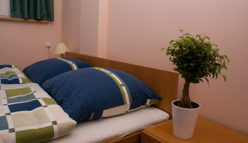 HOTEL AURA PRAHA design & garden wellness pool Praha