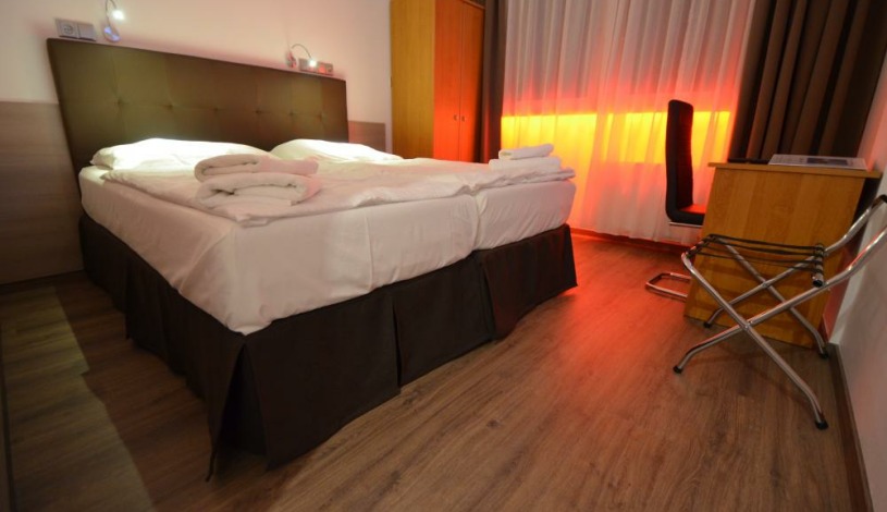 HOTEL AURA PRAHA design & garden wellness pool Praha - Pokój 2-osobowy, Pokój 3-osobowy, Pokój 4-osobowy, Pokój 1-osobowy