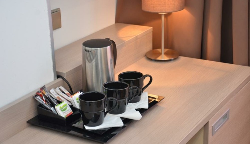 HOTEL AURA PRAHA design & garden wellness pool Praha