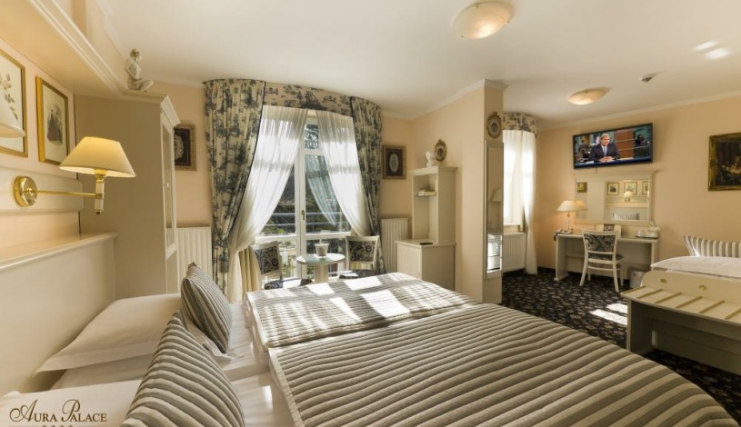 KARLSBAD GRANDE MADONNA (Aura Palace) Karlovy Vary