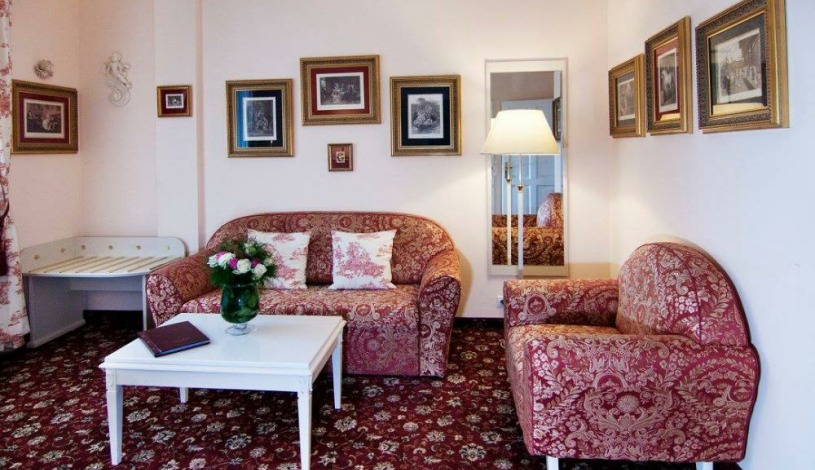 KARLSBAD GRANDE MADONNA (Aura Palace) Karlovy Vary