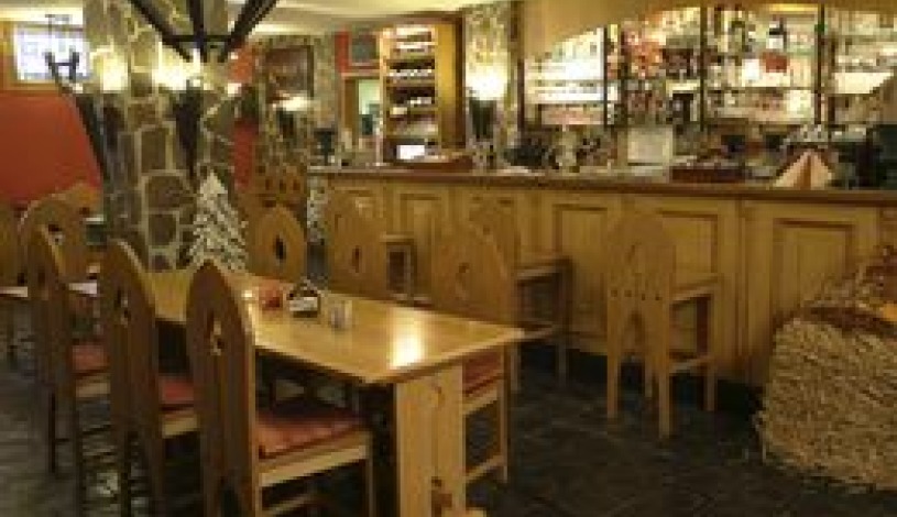 KARLSBAD GRANDE MADONNA (Aura Palace) Karlovy Vary