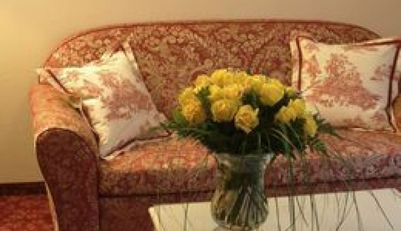 KARLSBAD GRANDE MADONNA (Aura Palace) Karlovy Vary