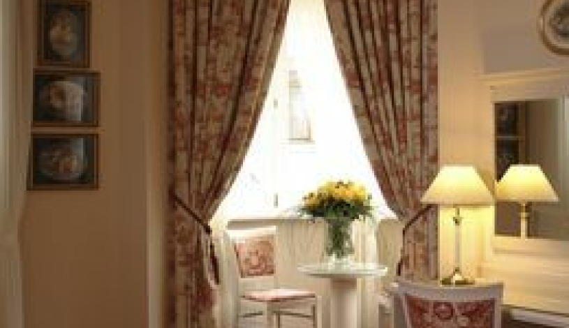 KARLSBAD GRANDE MADONNA (Aura Palace) Karlovy Vary