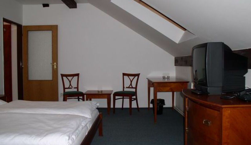 Hotel Balbín Praha - Pokój 3-osobowy, Pokój 4-osobowy