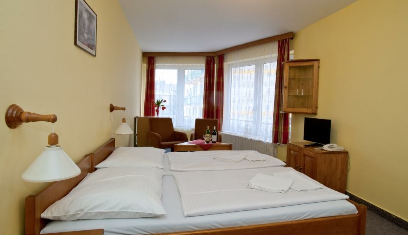 Hotel Atlas Benešov - dvoulůžkový pokoj