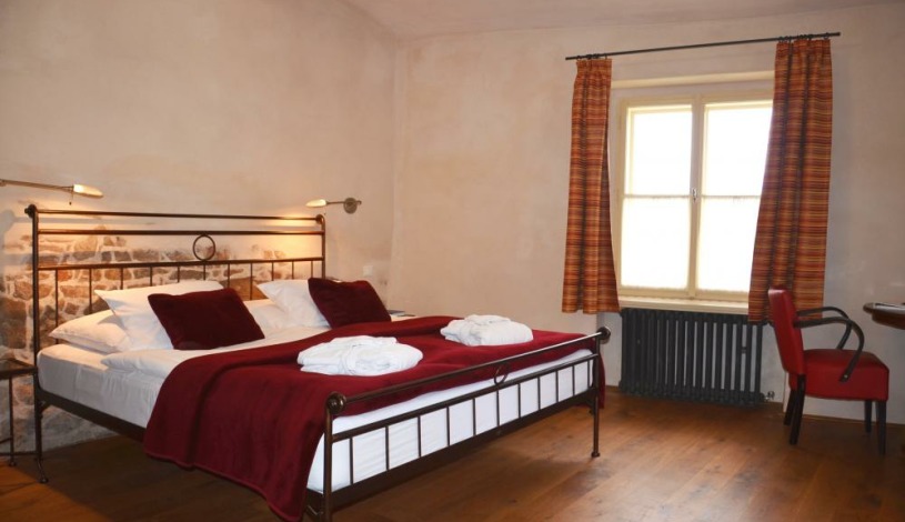 BELLEVUE HOTEL BENEŠOV Benešov - Dvoulůžkový bez přistýlky