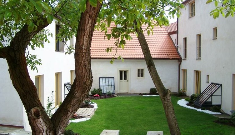 BELLEVUE HOTEL BENEŠOV Benešov