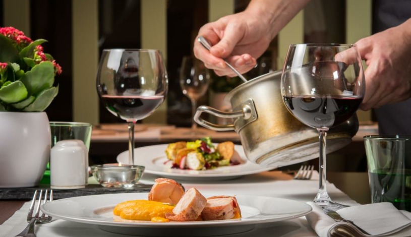 BELLEVUE HOTEL BENEŠOV Benešov