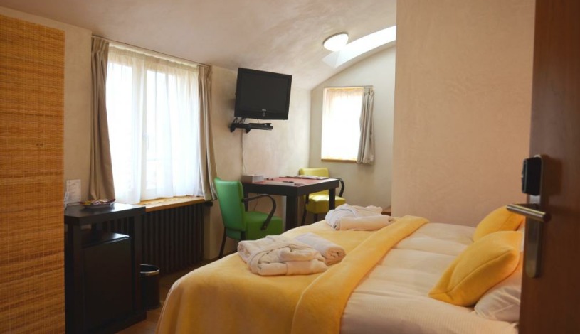 BELLEVUE HOTEL BENEŠOV Benešov