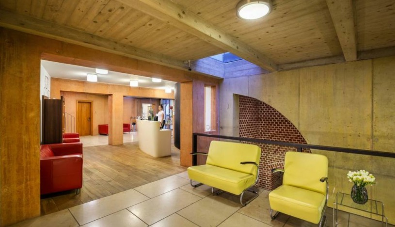 BELLEVUE HOTEL BENEŠOV Benešov