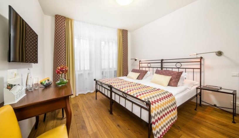 BELLEVUE HOTEL BENEŠOV Benešov