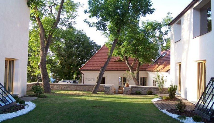 BELLEVUE HOTEL BENEŠOV Benešov