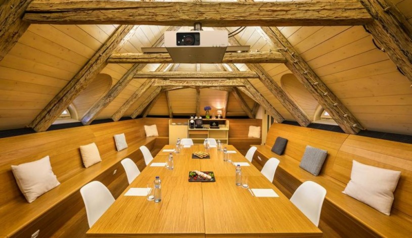 BELLEVUE HOTEL BENEŠOV Benešov