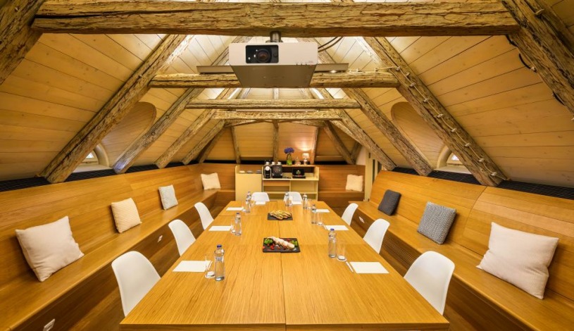 BELLEVUE HOTEL BENEŠOV Benešov