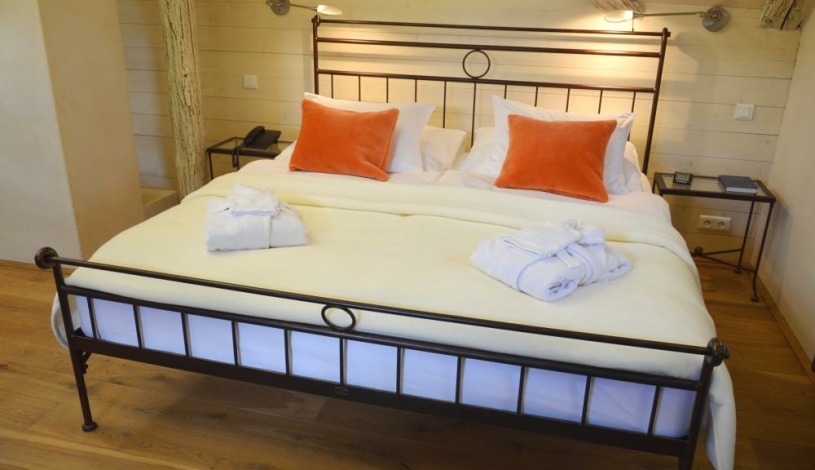 BELLEVUE HOTEL BENEŠOV Benešov